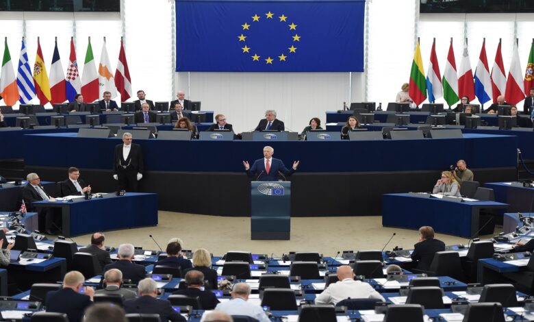 البرلمان الأوروبي يتبنى قراراً يدين سجل حقوق الإنسان في البحرين