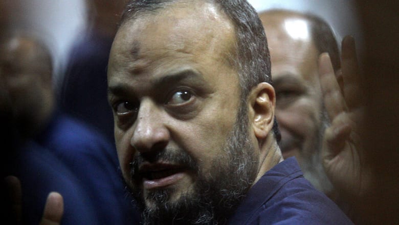 القضاء المصري يحكم بالاعدام على محمد البلتاجي والقيادي صفوت حجازي