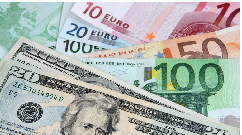 الدور العالمي لليورو.. هل يمكن لعملة الاتحاد الأوروبي التفوق على الدولار؟