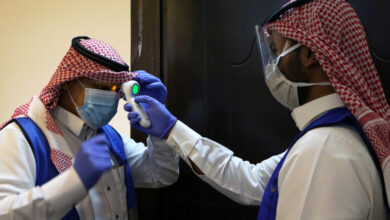 صورة مصدر طبي رفيع المستوى النقاب عن استعانة السعودية باطباء دوليين لمواجهةكورونا