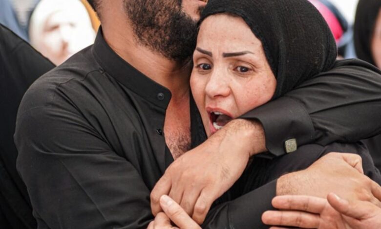 حزن وغضب: العراقيون يطالبون بالعدالة بعد مقتل 92 في حريق مستشفى الناصرية