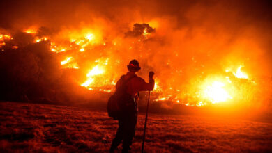 حريق كاليفورنيا لن يخمد قريباً..و موجة الحر تكتسح غرب الولايات المتحدة