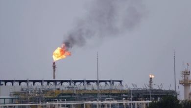 الصين تسعى لملء الفراغ في حقول النفط العراقية مع انسحاب الشركات الغربية