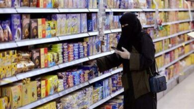السعوديةتصدر تعميما أن تظل المحلات مفتوحة في أوقات الصلوات الخمس