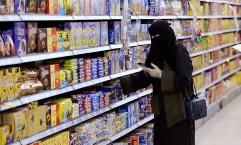 السعوديةتصدر تعميما أن تظل المحلات مفتوحة في أوقات الصلوات الخمس