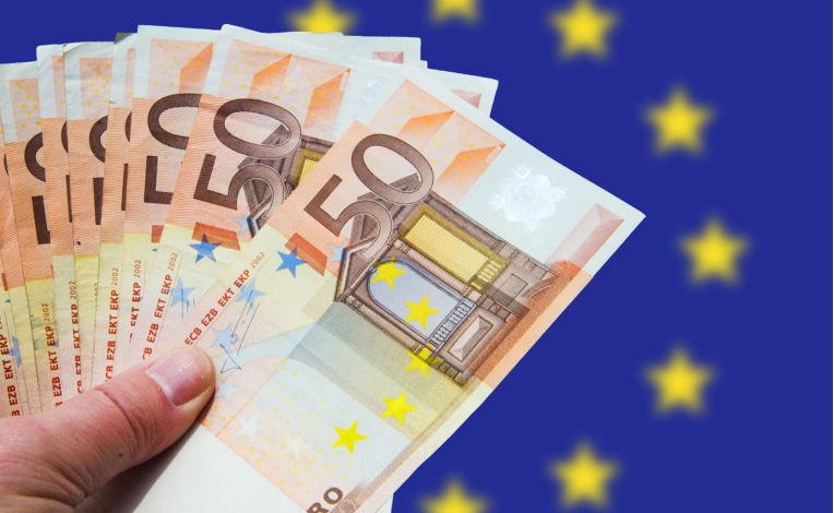 لماذا لا تستخدم بعض دول الاتحاد الأوروبي عملة اليورو؟