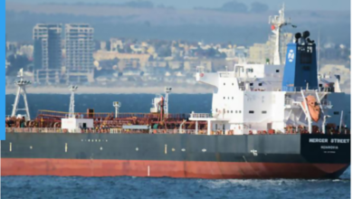 هجوم على سفينة تجارية في المياه الدولية قبالة ساحل مدينة الفجيرة الإماراتية