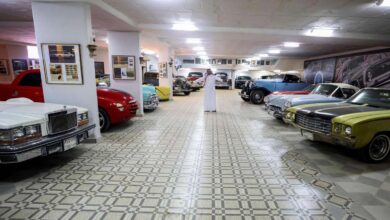 جامع السيارات الكلاسيكية ناصر المساري يجلب جزءًا من التاريخ إلى قلب السعودية