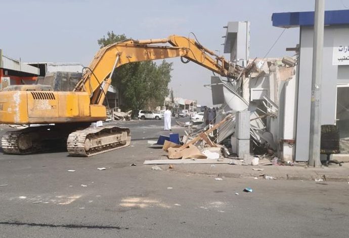 السعودية :حالة من الغضب أوساط التجار بعد هدم أمانة جدة لمكاتب ومنشآت تجارية