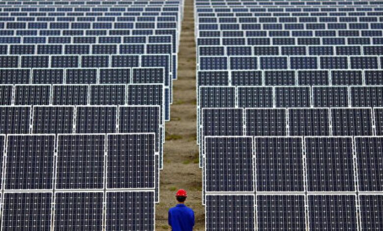 الطاقة الشمسية في السعودية.. 23 مصنعاً لدعم سلاسل إمداد الطاقة المتجددة
