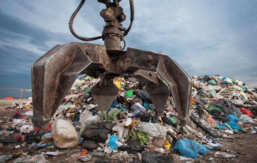  إدارة النفايات الصلبة في السعودية