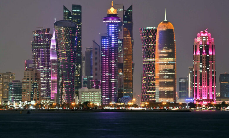 قطر تجري أول انتخابات تشريعية لاختيار ثلثي أعضاء مجلس الشورى