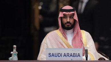 ولي العهد السعودي يبحث مع وزير الخارجية الفرنسي سبل تعزيز العلاقات الثنائية