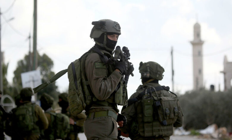 مقتل فتى فلسطيني برصاص القوات الإسرائيلية في اشتباكات بالضفة الغربية