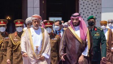 بلومبيرغ: ولي العهد السعودي الأمير محمد بن سلمان سيزور عُمان خلال أسابيع