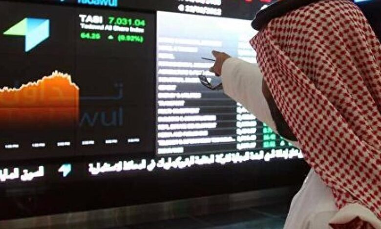 تباين بأسواق الأسهم في بورصات الخليج مع ارتفاع أسعار النفط