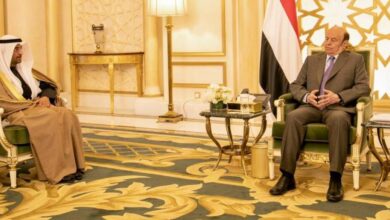 الأمين العام لمجلس التعاون لدول الخليج يبحث مع هادي جهود إنهاء حرب اليمن