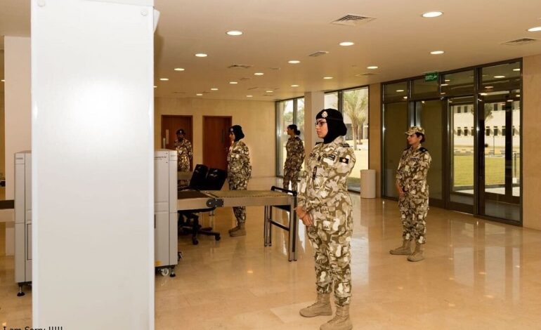 الكويت تؤجل إقامة الدورة التدريبية للدفعة النسائية حتى صدور رأي دار الإفتاء