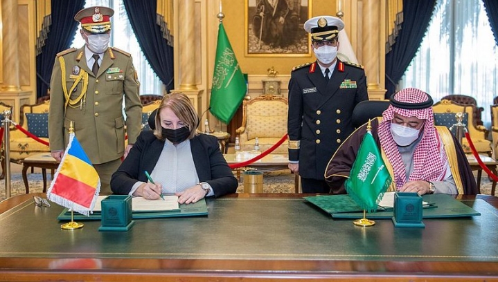 السعودية ورومانيا توقعان اتفاقية للتعاون في مجال الدفاع
