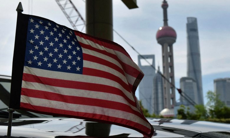 الولايات المتحدة تأمر موظفي القنصلية غير الأساسيين بمغادرة شنغهاي