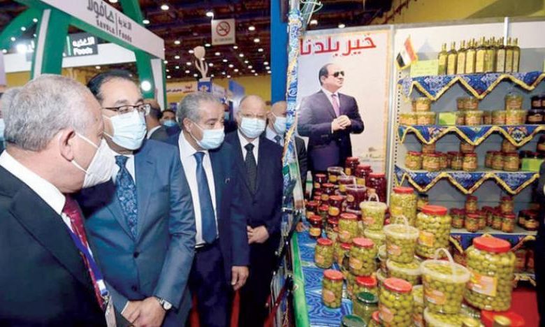 مصر تكافح "موجة ارتفاع الأسعار" وتكثف حملات التفتيش في رمضان
