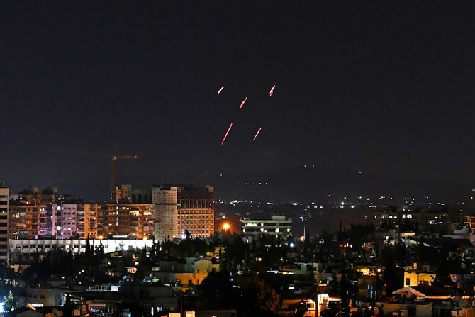 مقتل 3 اشخاص في هجوم اسرائيلي على جنوب دمشق