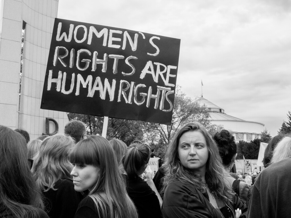 حقوق المرأة في الامارات