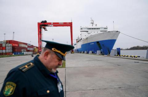 غضب روسي بعد فرض ليتوانيا قيوداً على نقل البضائع إلى كالينينغراد