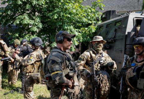 الأوكرانيون صامدون في أجزاء من مدينة سيفيرودونتسك