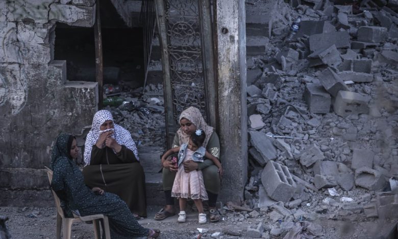 لوموند: أكبر سجن مفتوح في العالم.. الذكرى الحزينة لمرور 15 عاما على حصار غزة