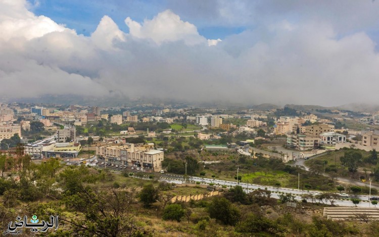 أمطار على على أجزاء من جنوب المملكة ومرتفعات مكة