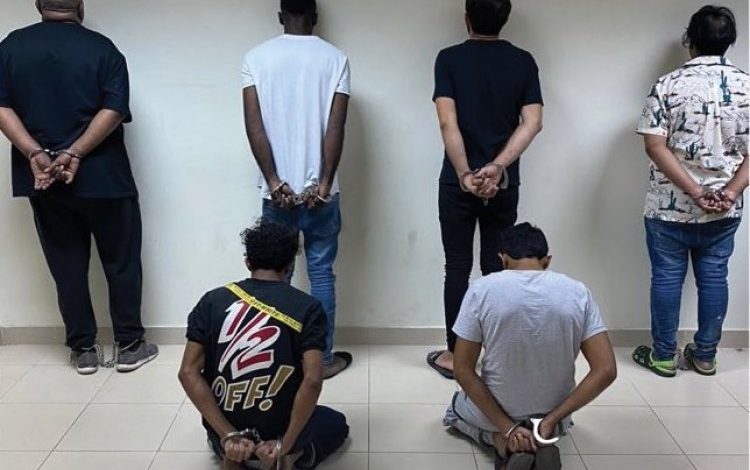 شرطة جدة تقبض على 6 أشخاص ارتكبوا حادثة جنائية