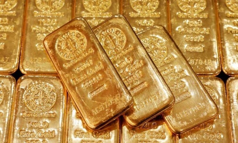 الذهب ينخفض مع ارتفاع عوائد سندات الخزانة قبل بيانات التضخم الأميركية