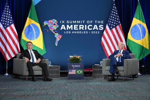 لهجة تصالحية بين الرئيسين الأميركي والبرازيلي في أول لقاء ثنائي بينهما