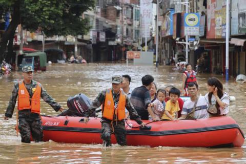 فيضانات تهدّد مناطق في جنوب الصين بعد أمطار غزيرة