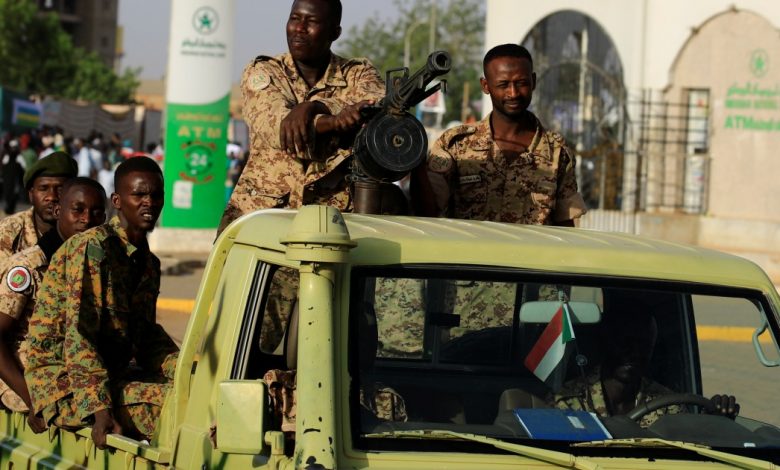 مصدر أمني للجزيرة: السودان يسلم "عناصر إرهابية" إلى مصر
