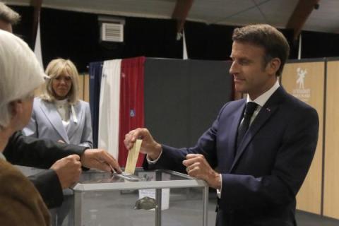 حزب ماكرون يخسر غالبيته في البرلمان الفرنسي بحصوله على 245 مقعداً