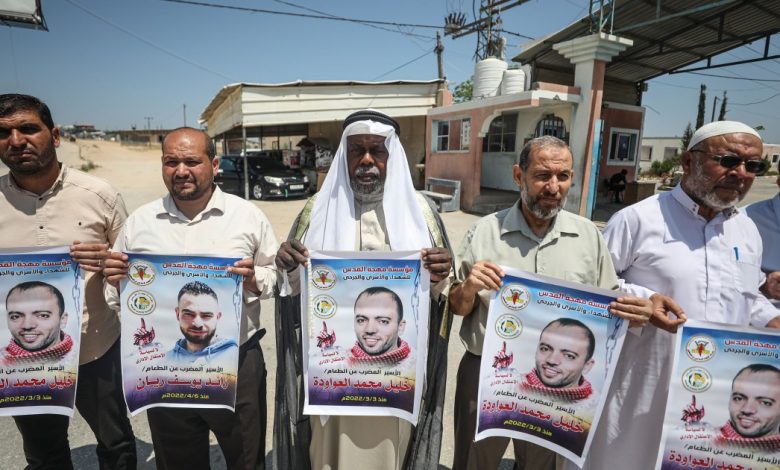 نصرة لريان وعواودة.. 115 أسيرا في سجون الاحتلال يخوضون إضرابا مفتوحا عن الطعام