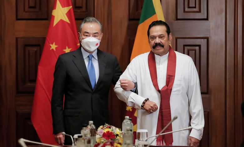 سريلانكا أصبحت ساحة معركة بين الصين والهند
