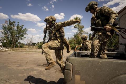 روسيا وأوكرانيا أمام «مأزق تكافؤ القوات»