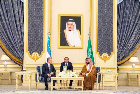 ولي العهد السعودي ورئيس أوزبكستان يعقدان جلسة مباحثات