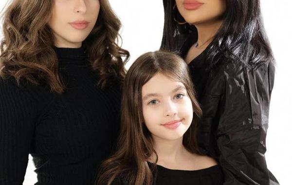 بصور وكلمات مؤثرة.. ابنتا اليوتيوبر الراحلة لينا الهاني تنعيان والدتهما