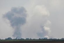صورة انفجارات جديدة تهز قاعدة روسية في القرم وأوكرانيا تلمح إلى لعب دور