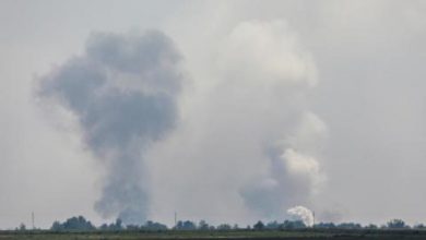 صورة انفجارات جديدة تهز قاعدة روسية في القرم وأوكرانيا تلمح إلى لعب دور
