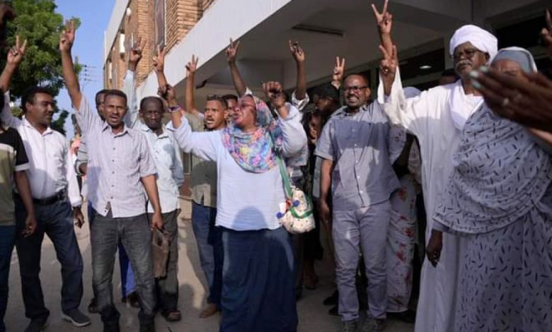 انتخابات نقابة الصحفيين في السودان.. لماذا أغضبت تيارات اليمين واليسار على السواء؟
