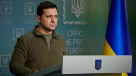زيلينسكي يطلب من مسؤوليه الكف عن الحديث عن تكتيكات أوكرانيا