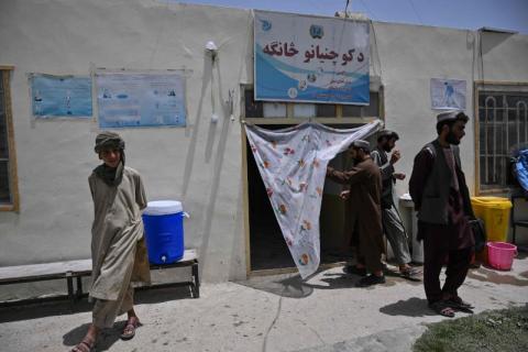أفغانستان: الفقر والمرض يستفحلان بعد عام من حكم طالبان