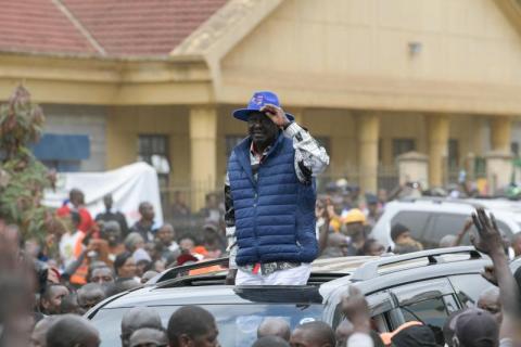 كينيا: زعيم المعارضة يطعن في نتائج الانتخابات الرئاسية
