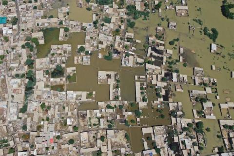 باكستان: تعبئة عامة لإغاثة ملايين المتضررين من فيضانات كارثية