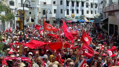 صورة مقال في فورين أفيرز: نهاية نموذج تونس.. ديمقراطية البلد ماتت لكنها قد تولد من جديد